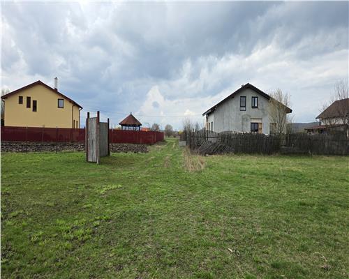 Podu Oltului, teren  intravilan